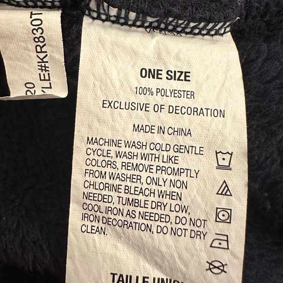 Men’s Nautica Navy Plush Robe - Picture 4 of 8